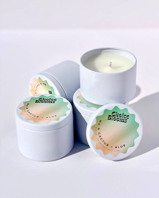 travel candle in a tin with scent of cactus and aloe