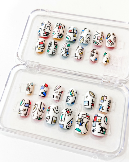 Hand-painted Press-on Nails - Swiss Fam