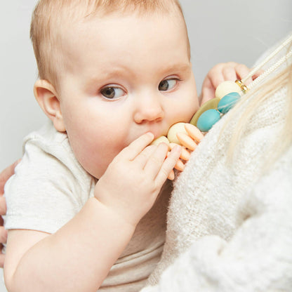 Dewdrop Signature Teething Necklace