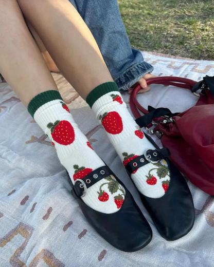 Organic Cotton Grown-up Socks - Strawberries